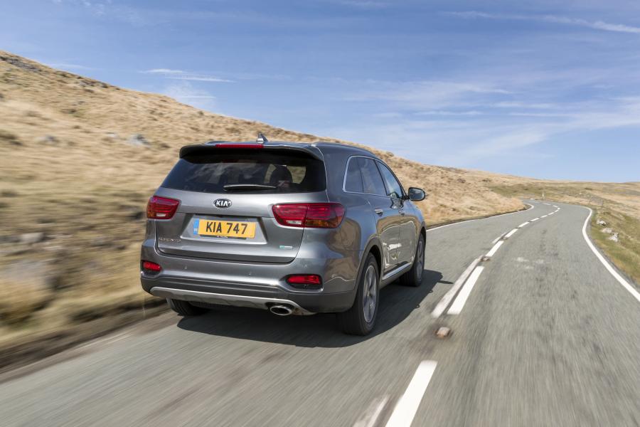  Kia Sorento EcoDynamics (UM) 2018 года  (UK) (фото 8 из 27)